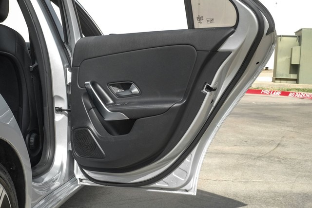 Mercedes-Benz A 220 Vehicle Main Gallery Image 48