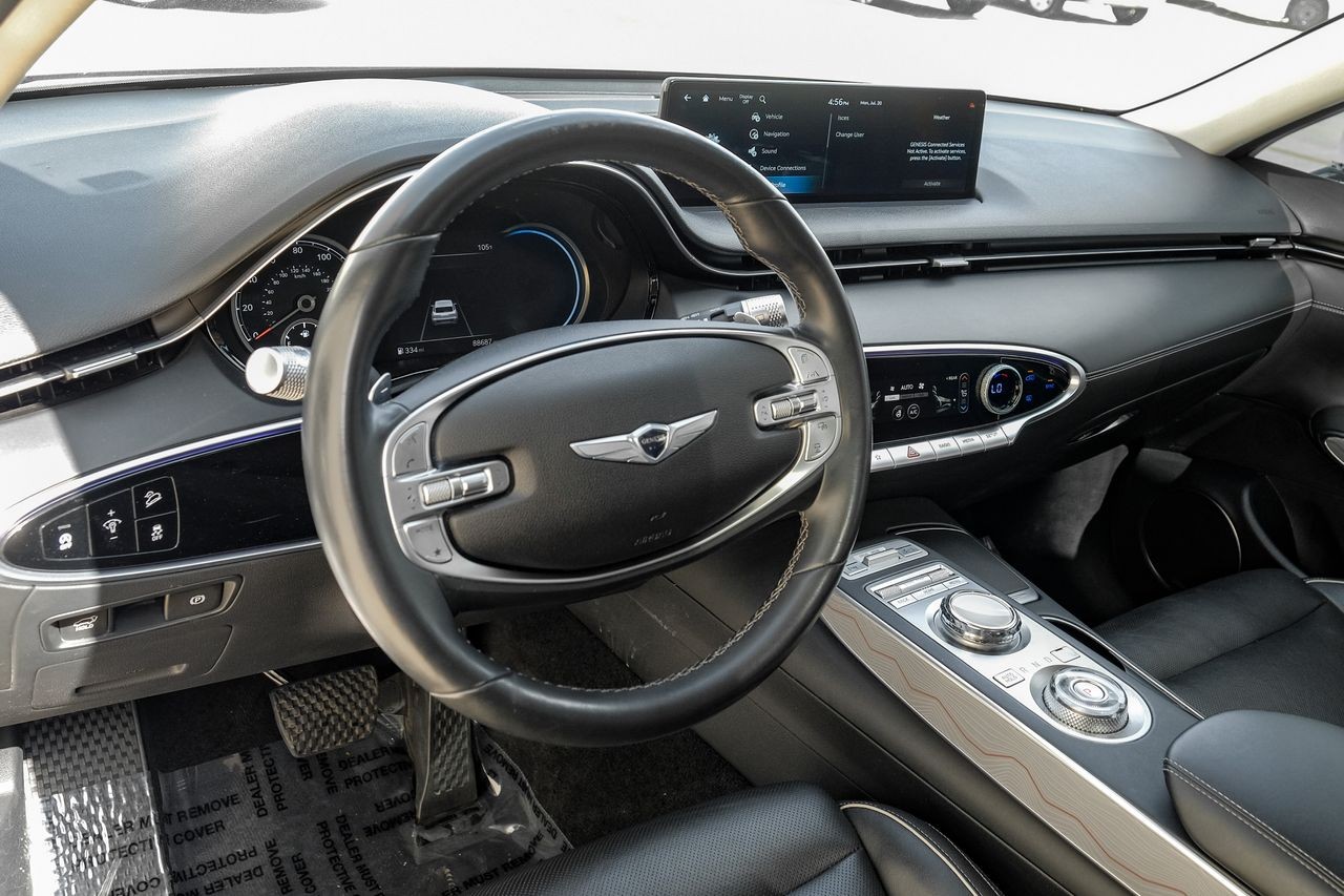 Genesis GV70 Vehicle Main Gallery Image 03