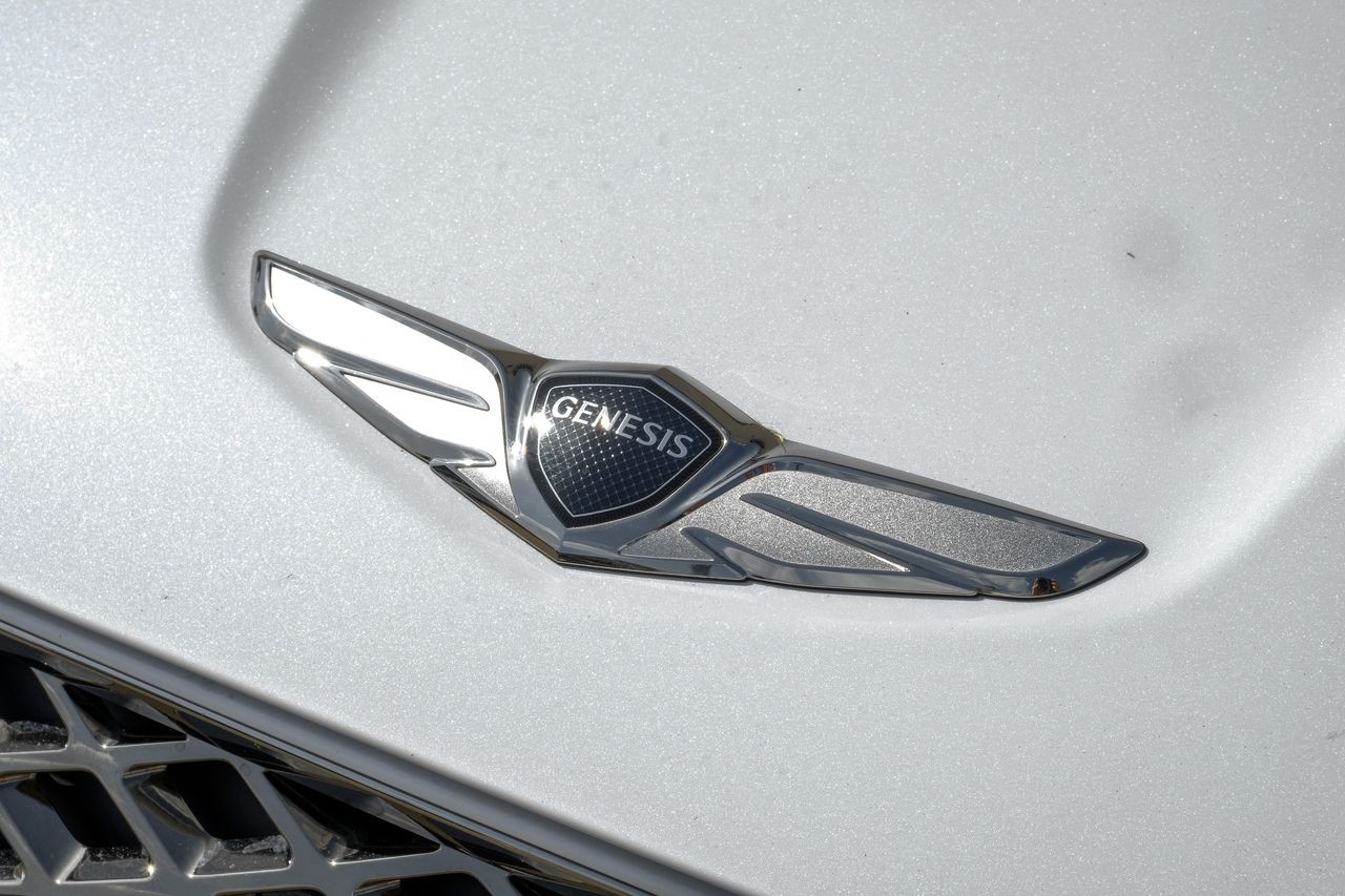 Genesis GV70 Vehicle Main Gallery Image 62