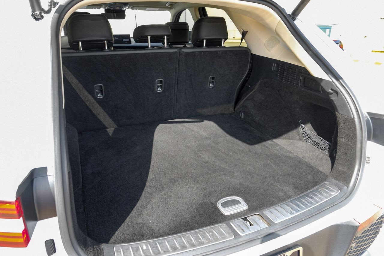 Genesis GV70 Vehicle Main Gallery Image 64