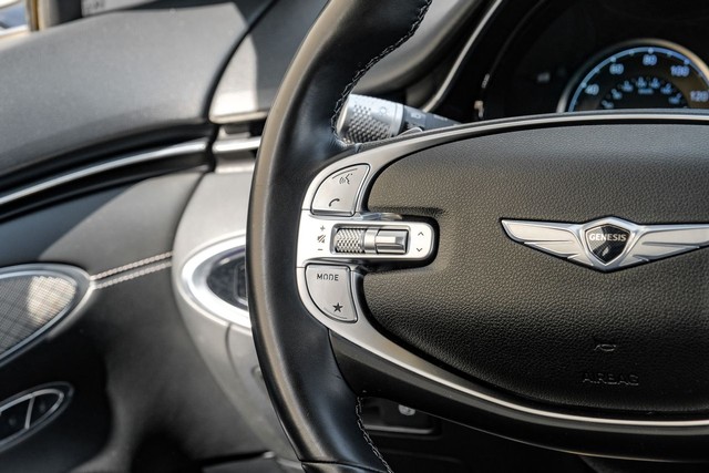 Genesis GV70 Vehicle Main Gallery Image 18
