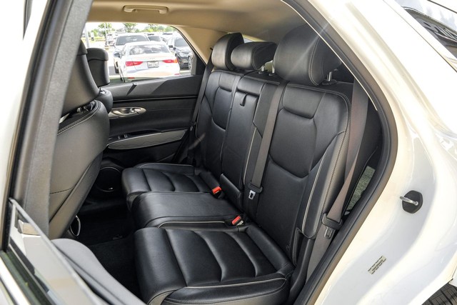 Genesis GV70 Vehicle Main Gallery Image 52