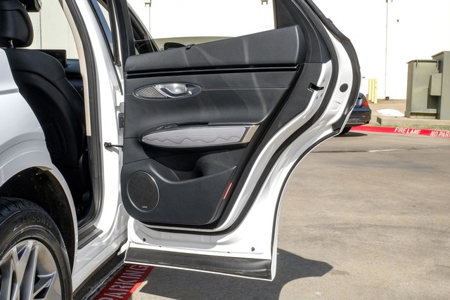 Genesis GV70 Vehicle Main Gallery Image 59