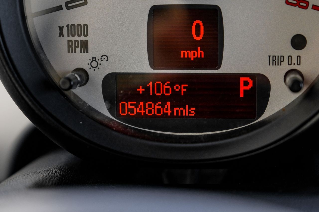 MINI Cooper Hardtop Vehicle Main Gallery Image 19