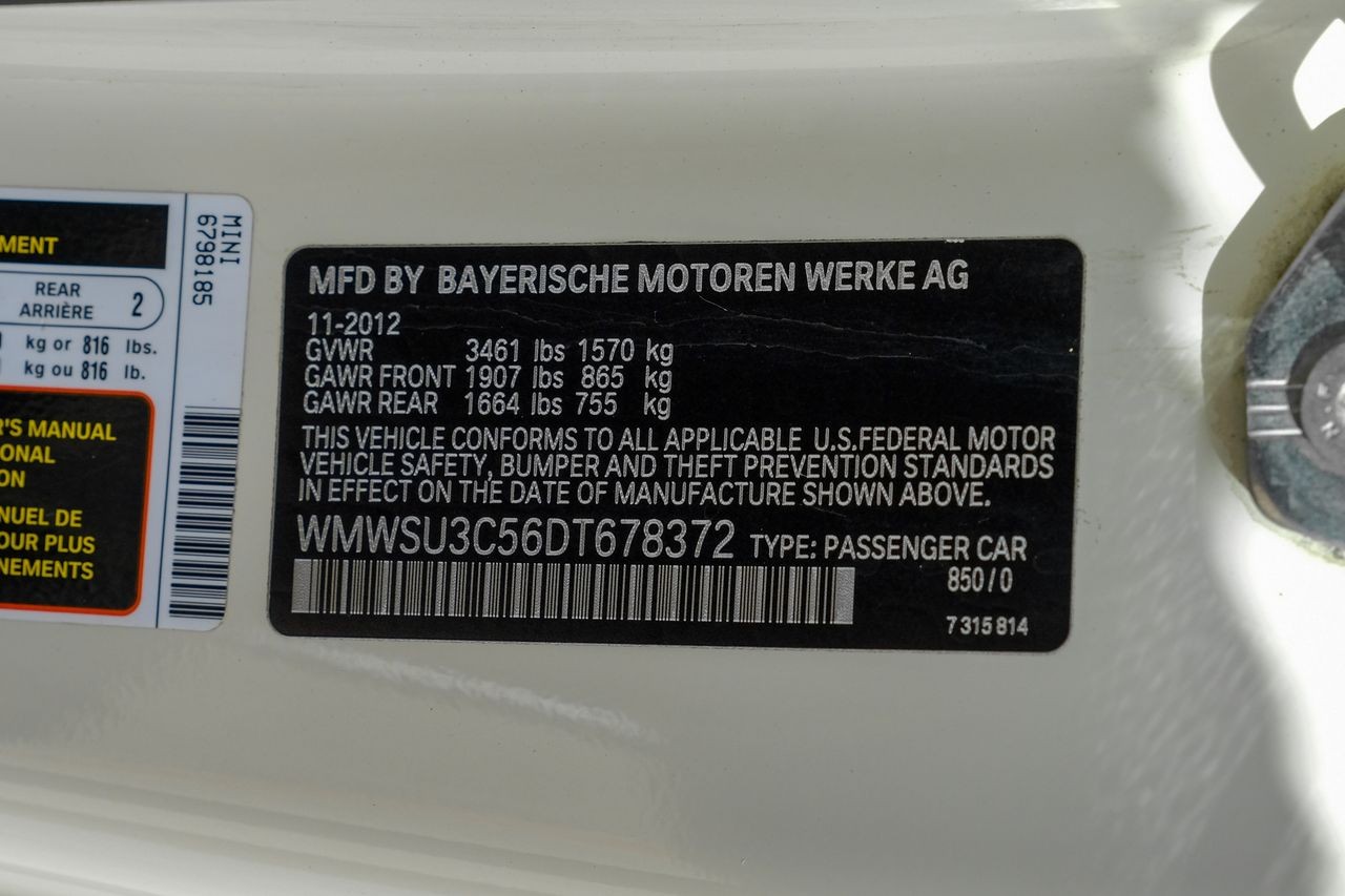 MINI Cooper Hardtop Vehicle Main Gallery Image 51