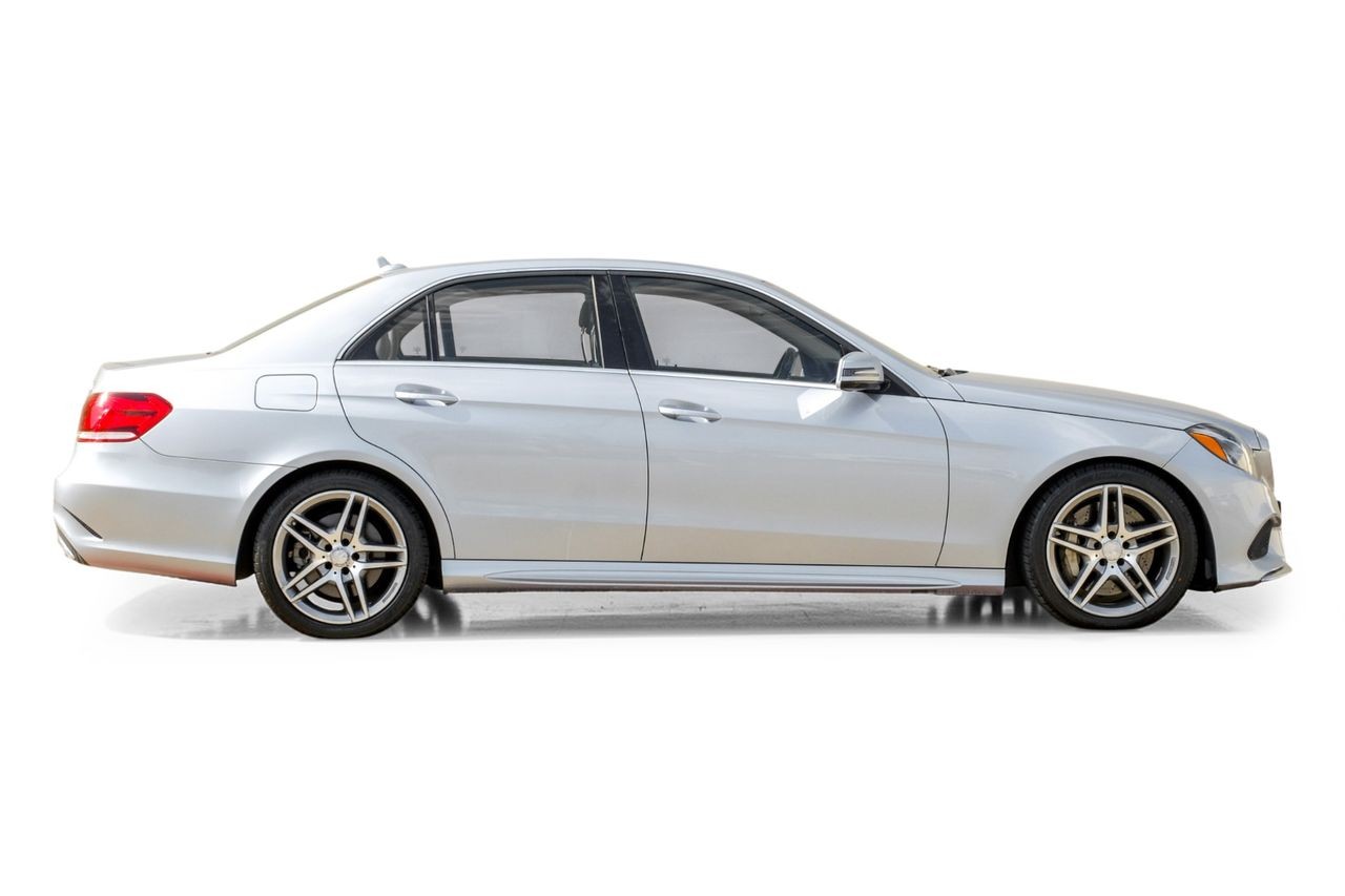 Mercedes-Benz E 550 Vehicle Main Gallery Image 08