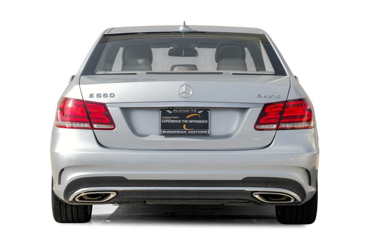 Mercedes-Benz E 550 Vehicle Main Gallery Image 10