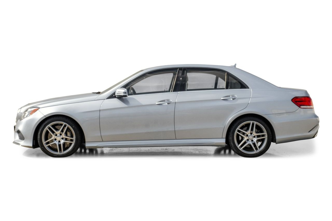 Mercedes-Benz E 550 Vehicle Main Gallery Image 12