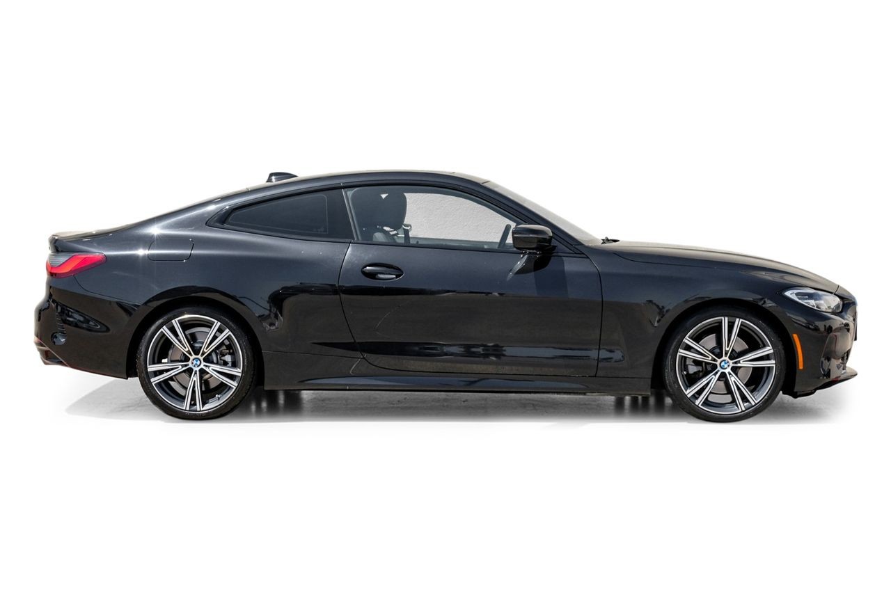 BMW 430i Vehicle Main Gallery Image 08