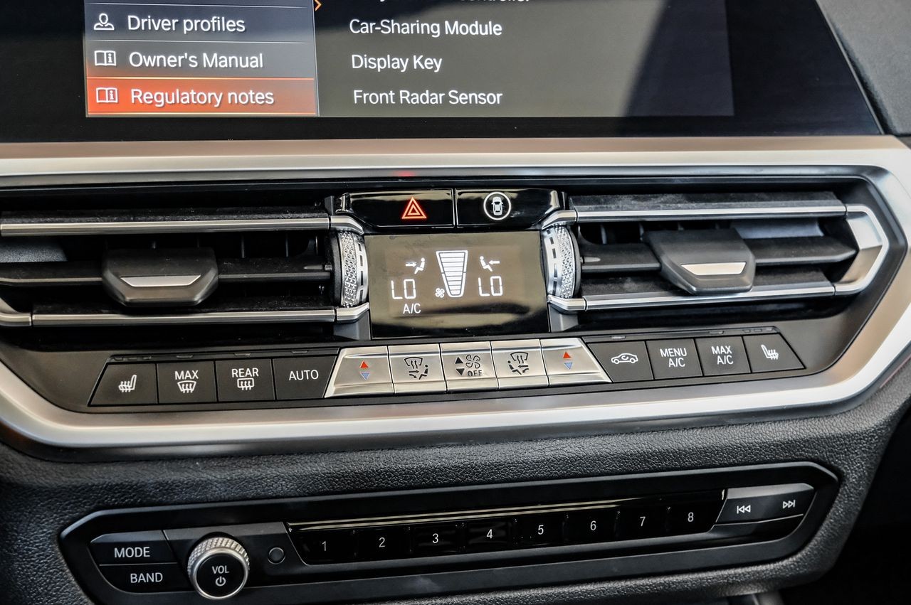 BMW 430i Vehicle Main Gallery Image 25