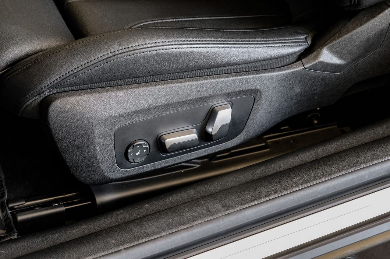 BMW 430i Vehicle Main Gallery Image 29
