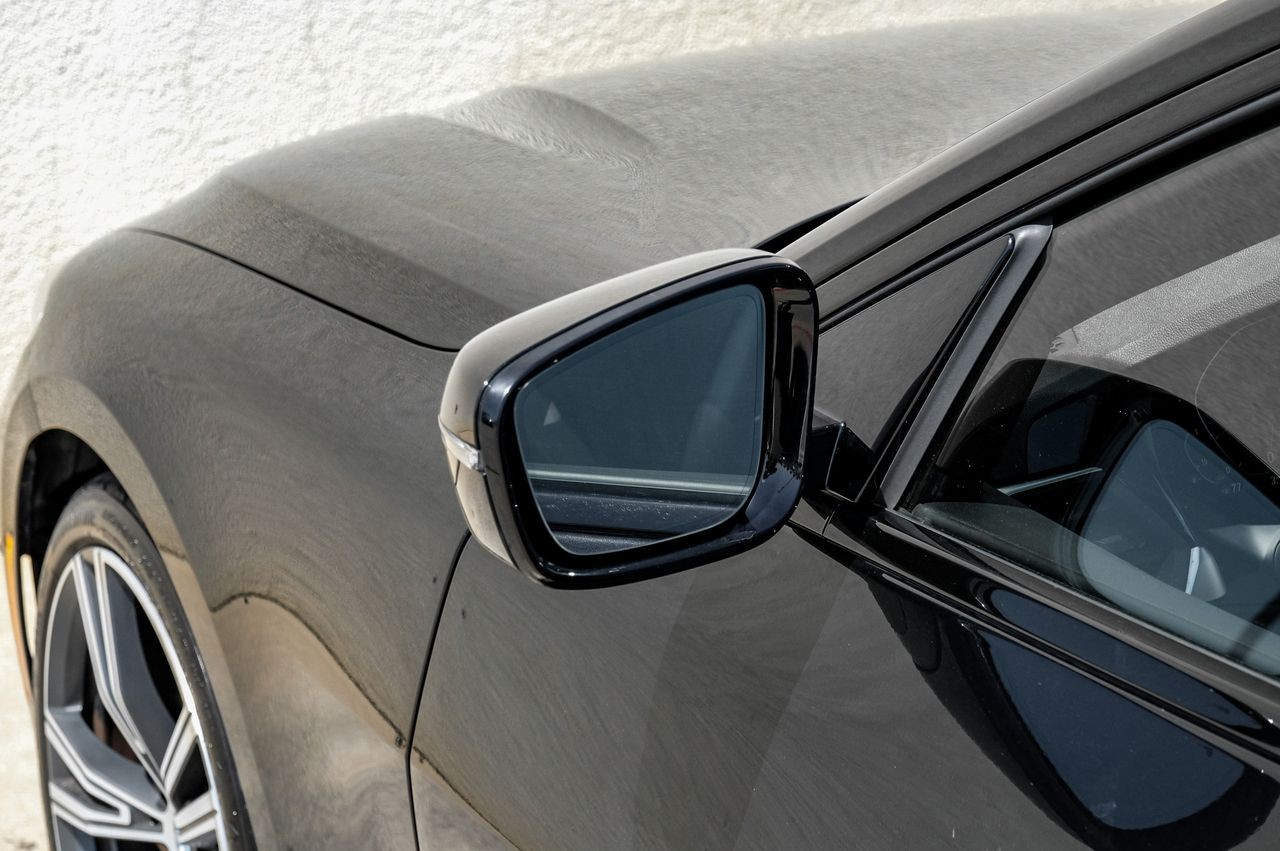 BMW 430i Vehicle Main Gallery Image 33