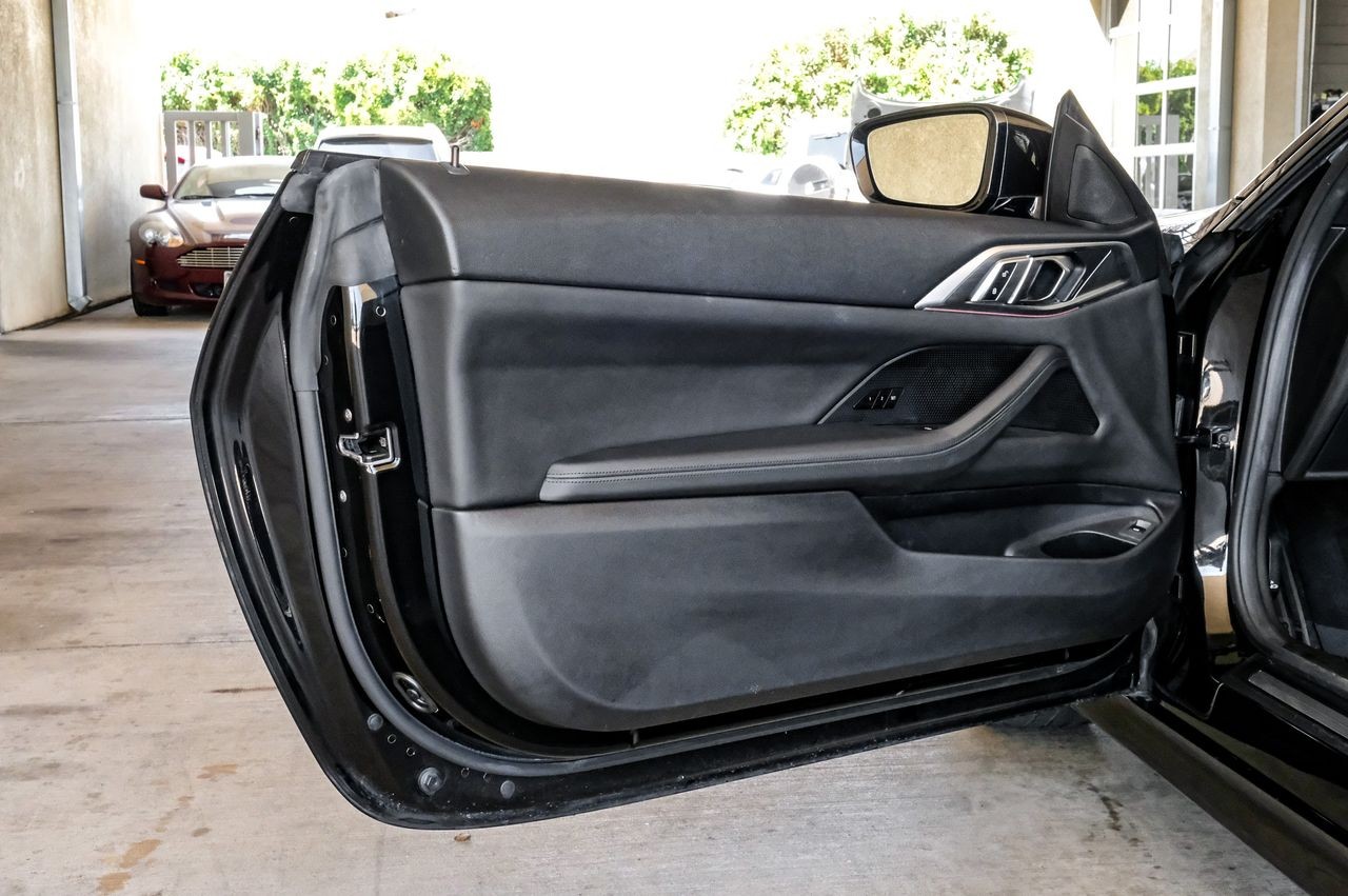 BMW 430i Vehicle Main Gallery Image 34