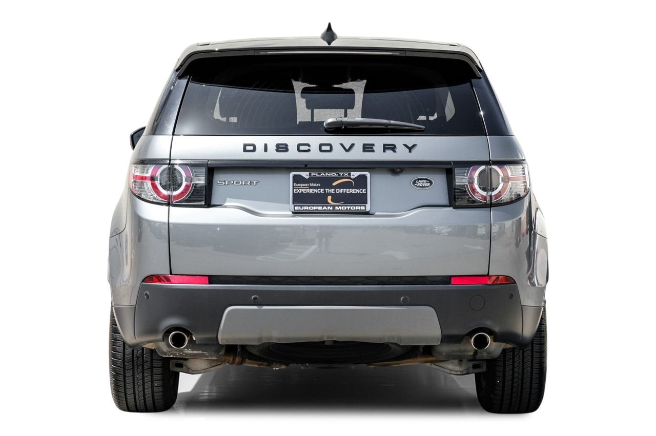 Land Rover Discovery Sport Vehicle Main Gallery Image 09