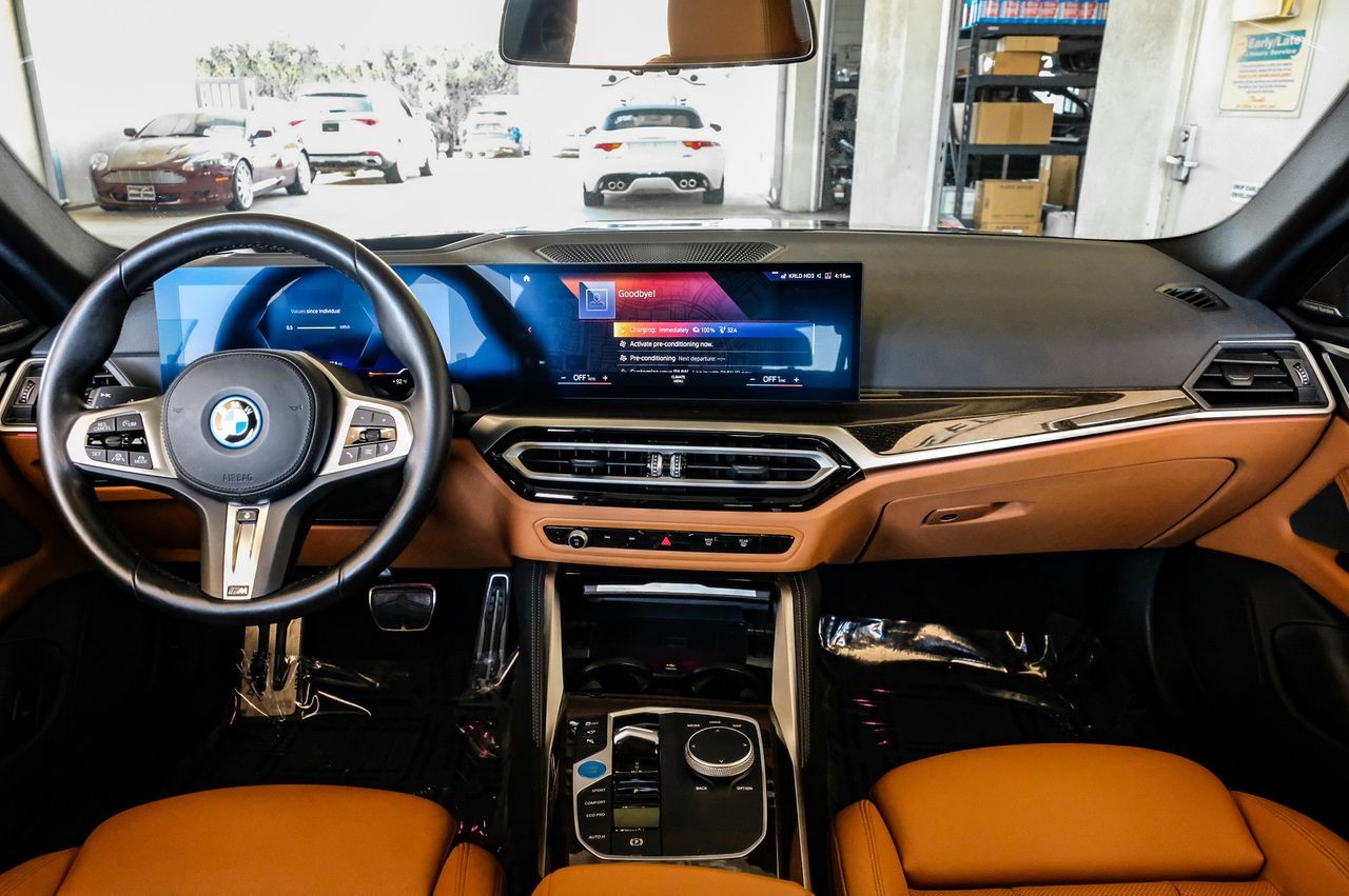 BMW i4 Vehicle Main Gallery Image 15