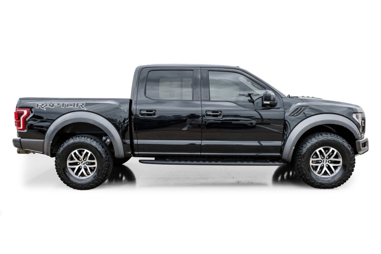 Ford F-150 Vehicle Main Gallery Image 06