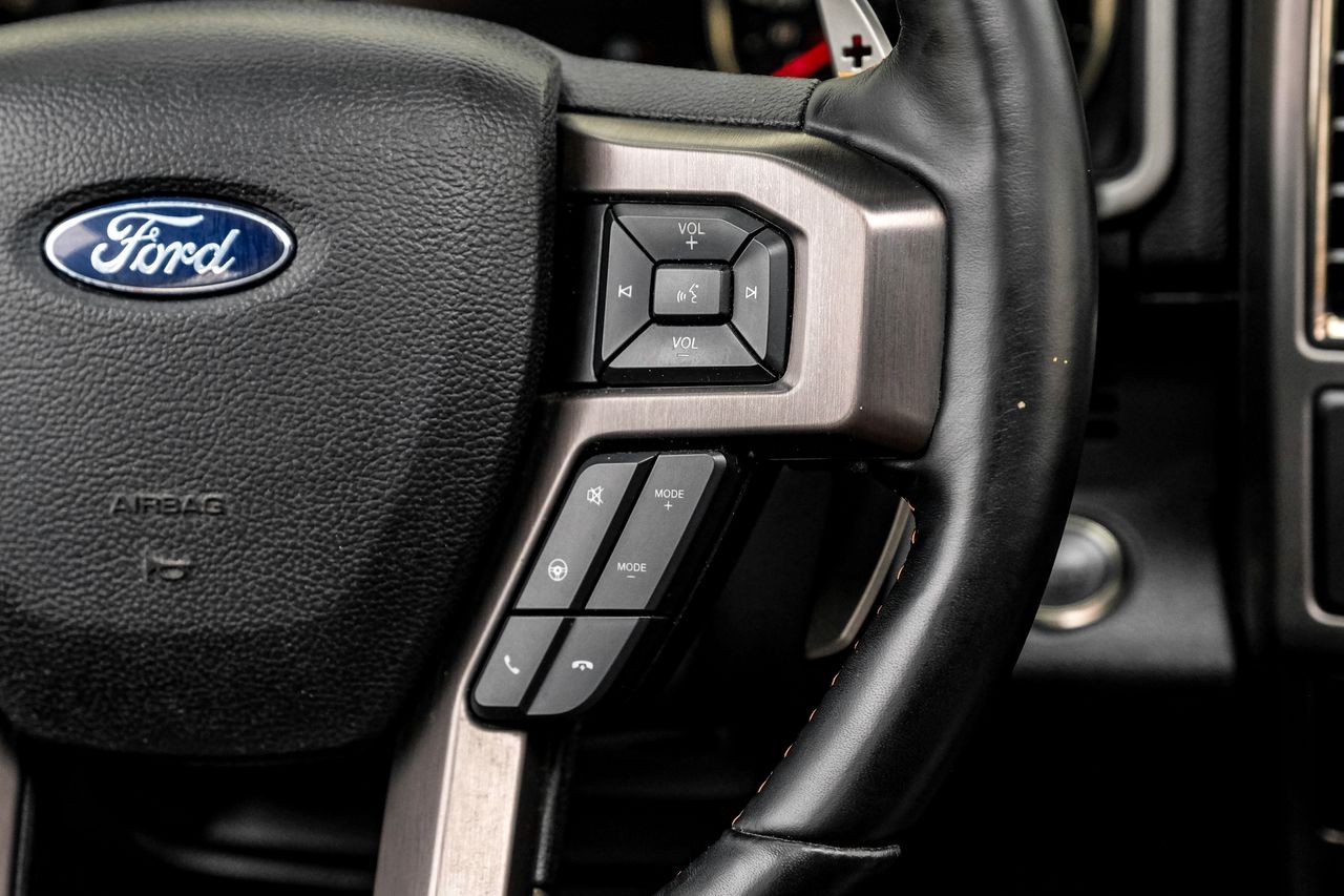 Ford F-150 Vehicle Main Gallery Image 16