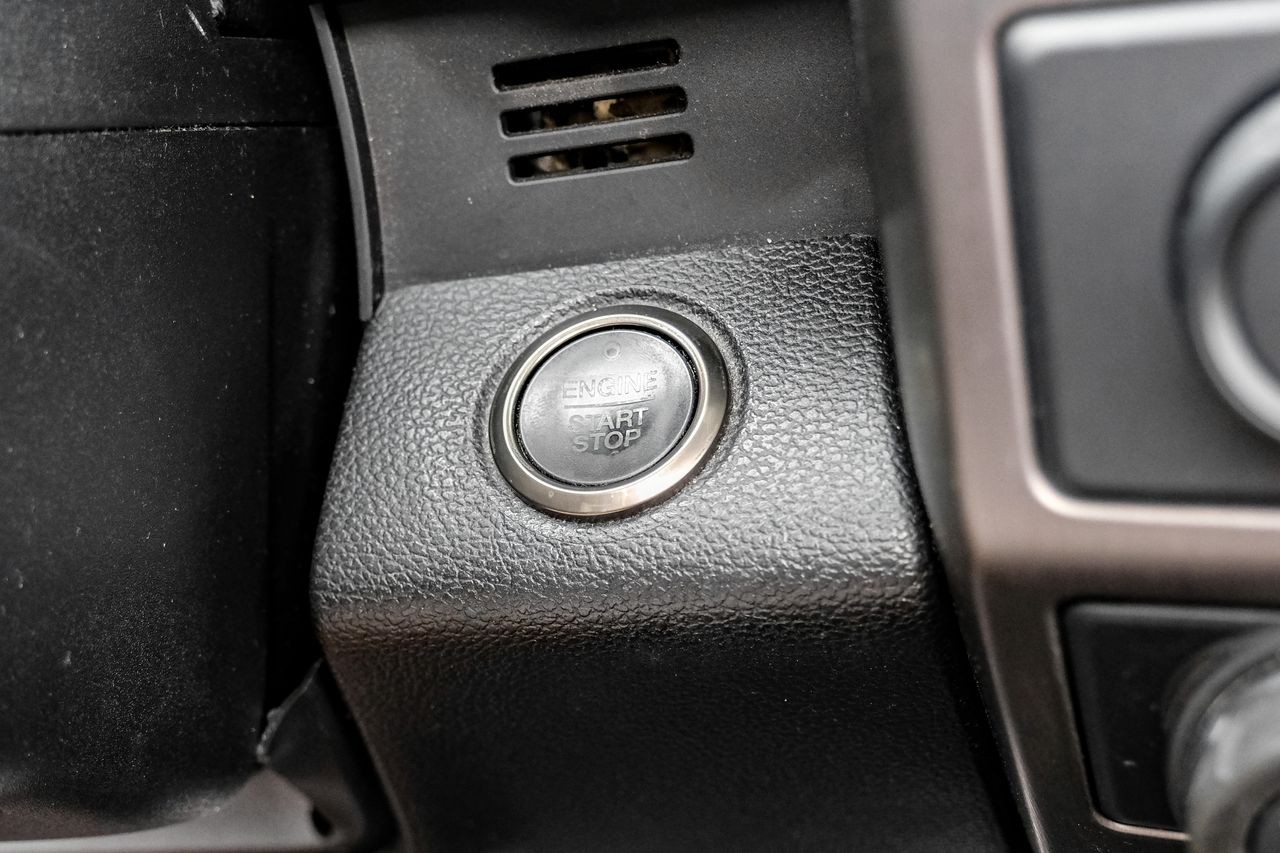 Ford F-150 Vehicle Main Gallery Image 19