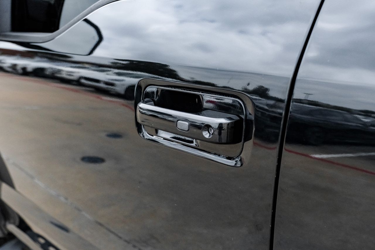 Ford F-150 Vehicle Main Gallery Image 38