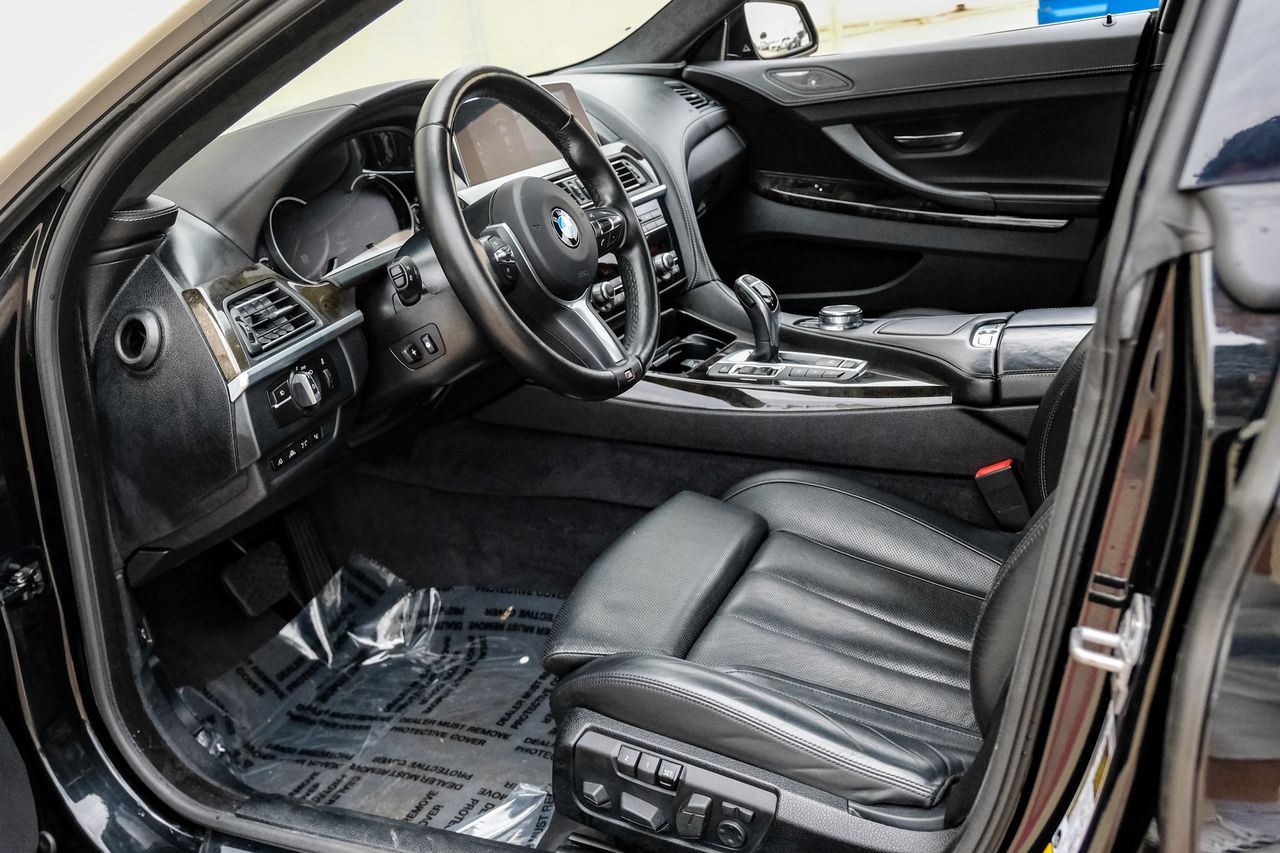 BMW 640i Vehicle Main Gallery Image 03
