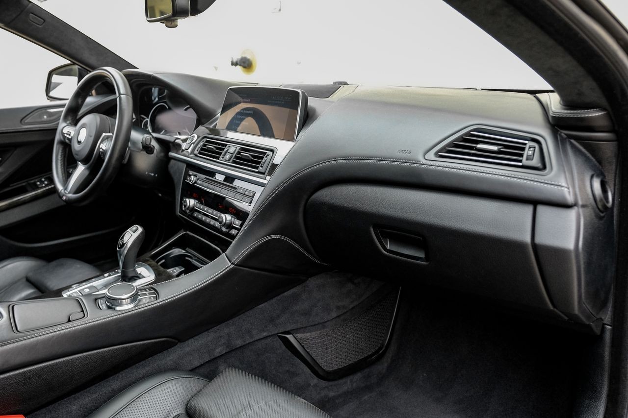 BMW 640i Vehicle Main Gallery Image 13
