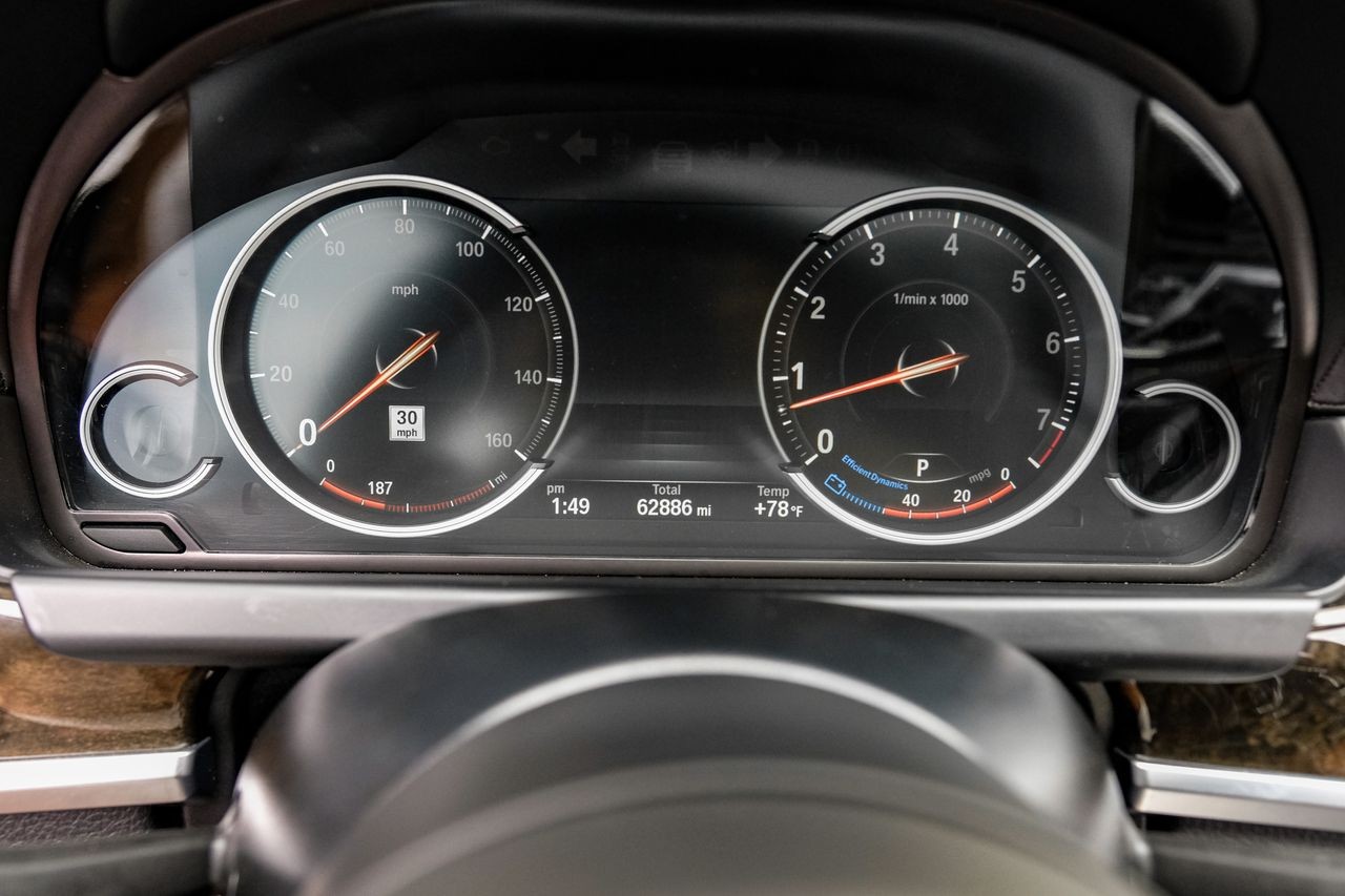BMW 640i Vehicle Main Gallery Image 19