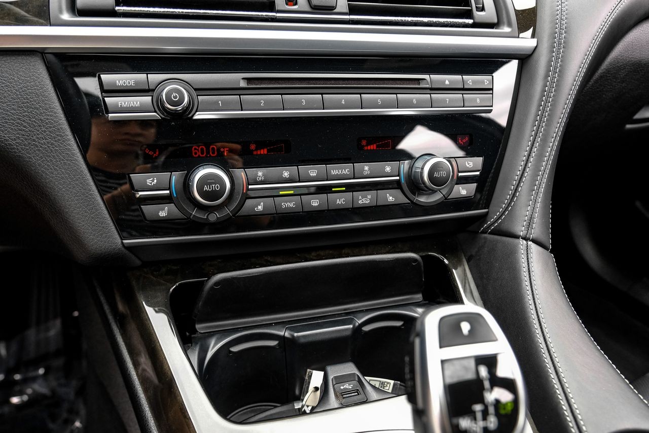 BMW 640i Vehicle Main Gallery Image 26