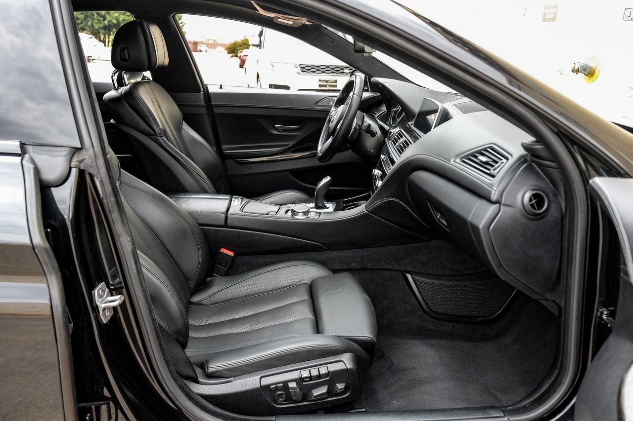 BMW 640i Vehicle Main Gallery Image 32