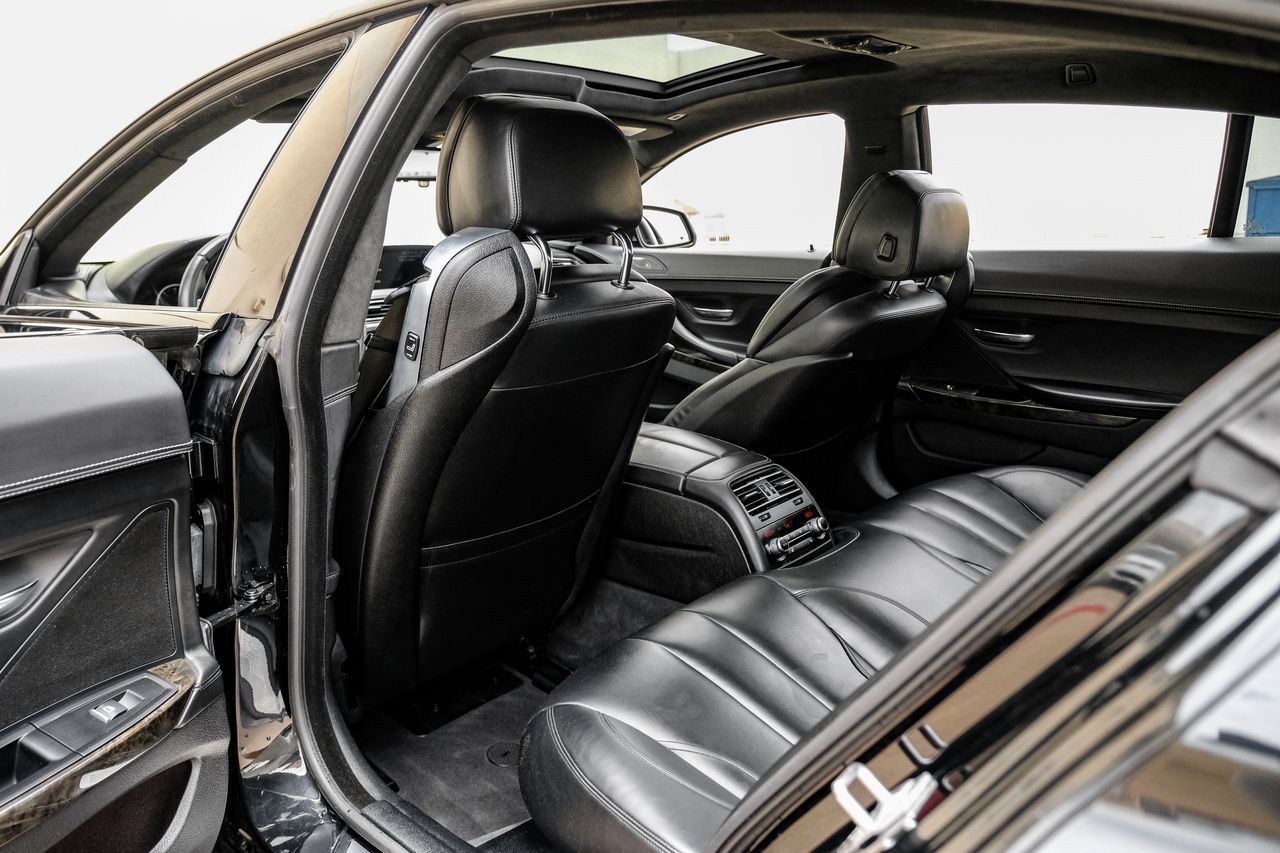 BMW 640i Vehicle Main Gallery Image 36