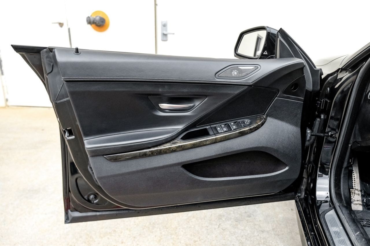 BMW 640i Vehicle Main Gallery Image 40