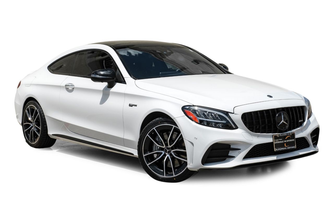 Mercedes-Benz C-Class Vehicle Main Gallery Image 07