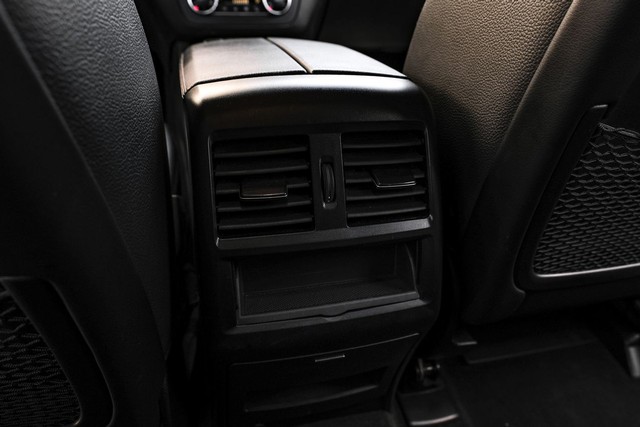Mercedes-Benz GLE 350 Vehicle Main Gallery Image 38