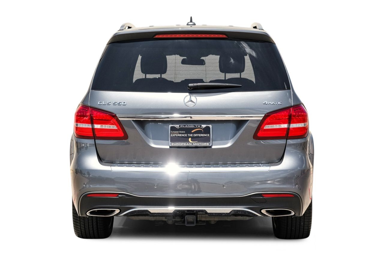 Mercedes-Benz GLS 550 Vehicle Main Gallery Image 09