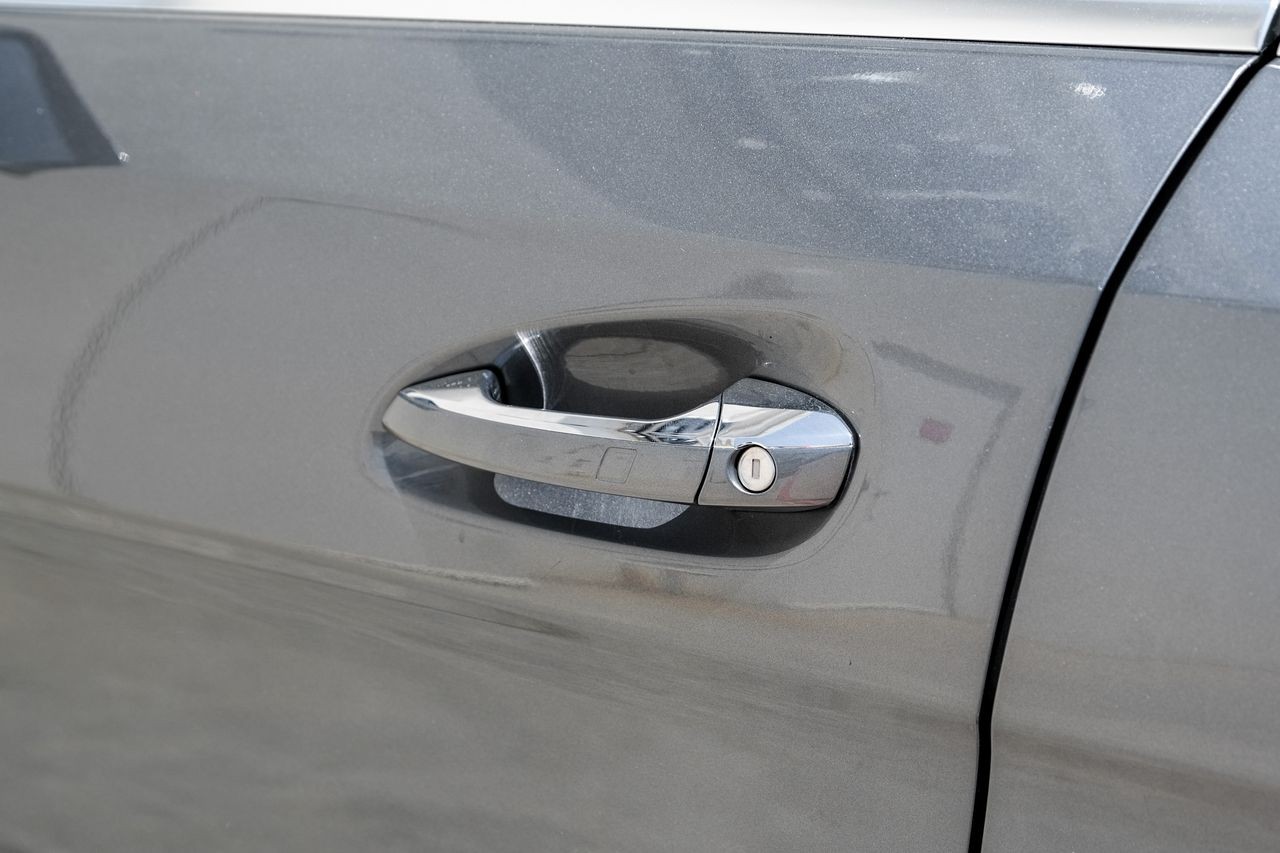 Mercedes-Benz GLS 550 Vehicle Main Gallery Image 39