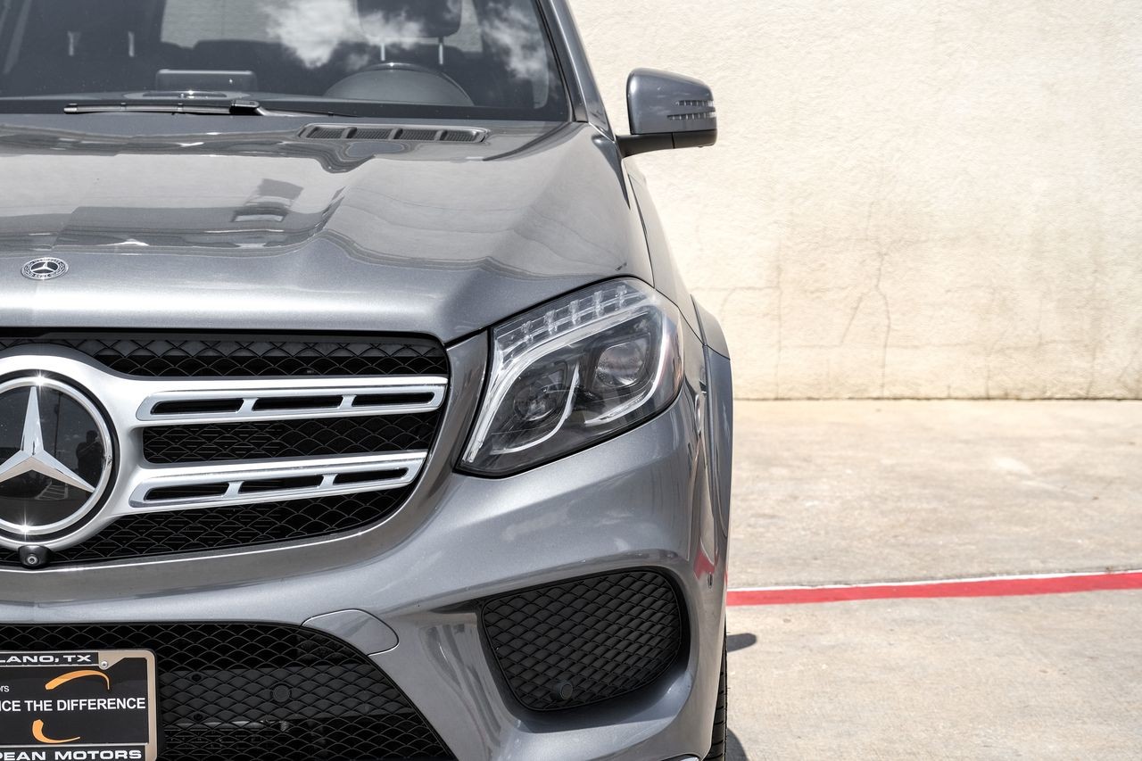 Mercedes-Benz GLS 550 Vehicle Main Gallery Image 47