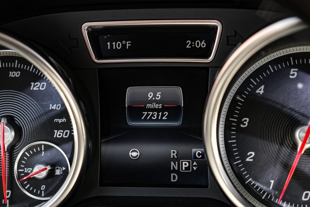 Mercedes-Benz GLS 550 Vehicle Main Gallery Image 19