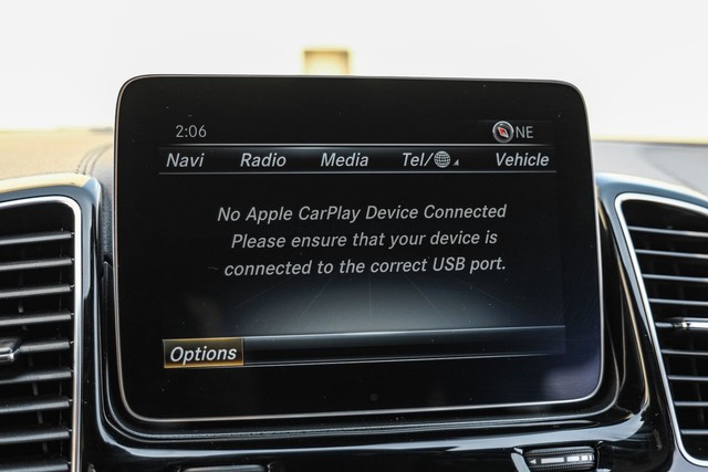 Mercedes-Benz GLS 550 Vehicle Main Gallery Image 29