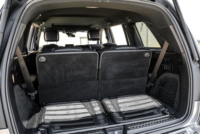 Mercedes-Benz GLS 550 Vehicle Main Gallery Image 50