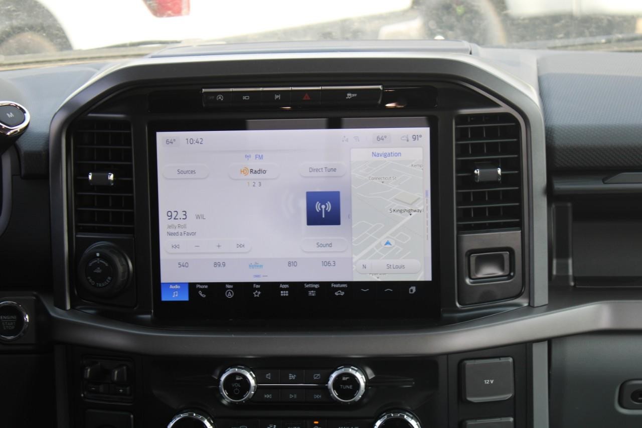 Ford F-150 Vehicle Full-screen Gallery Image 08