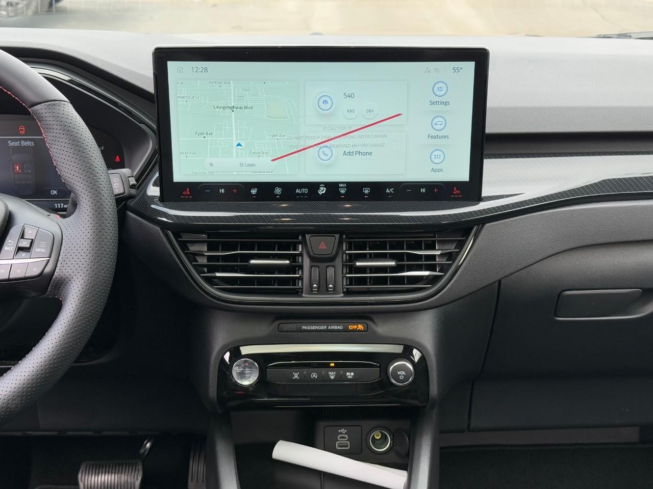 Ford Escape Vehicle Full-screen Gallery Image 08