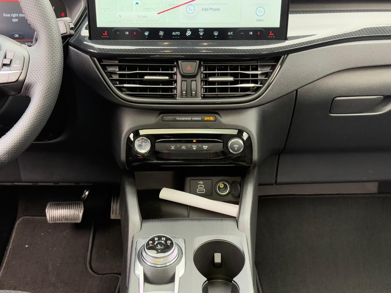 Ford Escape Vehicle Full-screen Gallery Image 09