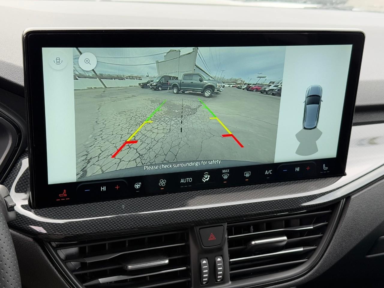 Ford Escape Vehicle Full-screen Gallery Image 20