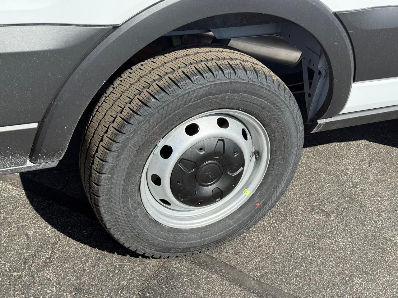 Ford Transit Cargo Van Vehicle Full-screen Gallery Image 04