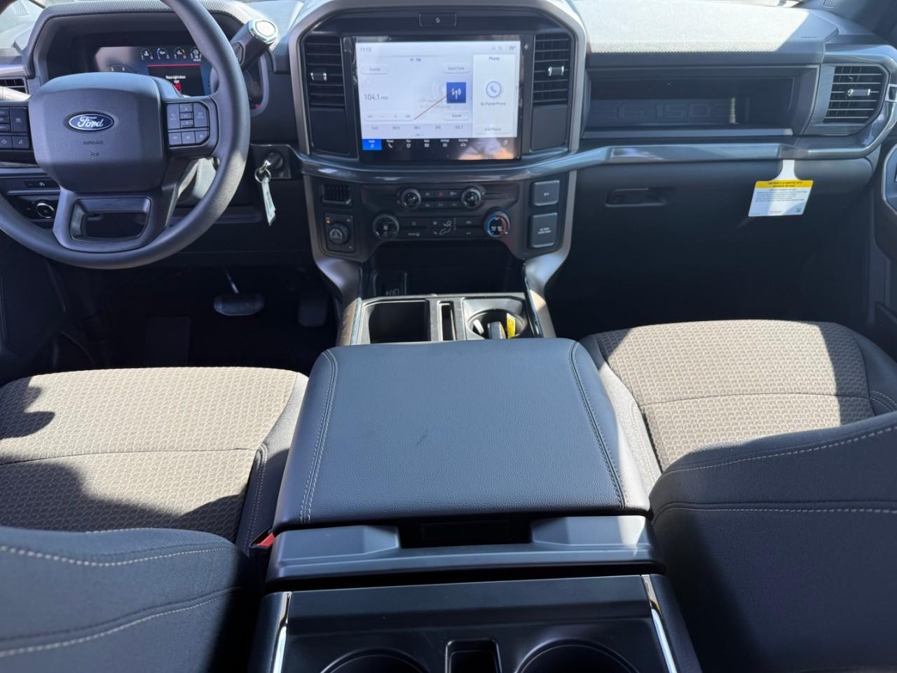 Ford F-150 Vehicle Full-screen Gallery Image 06