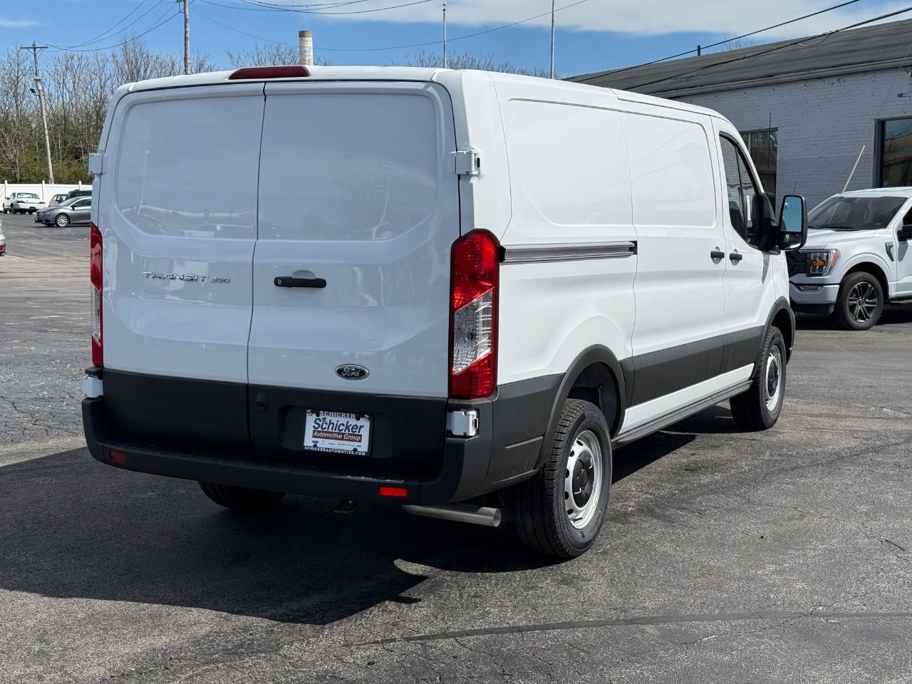 Ford Transit Cargo Van Vehicle Full-screen Gallery Image 03