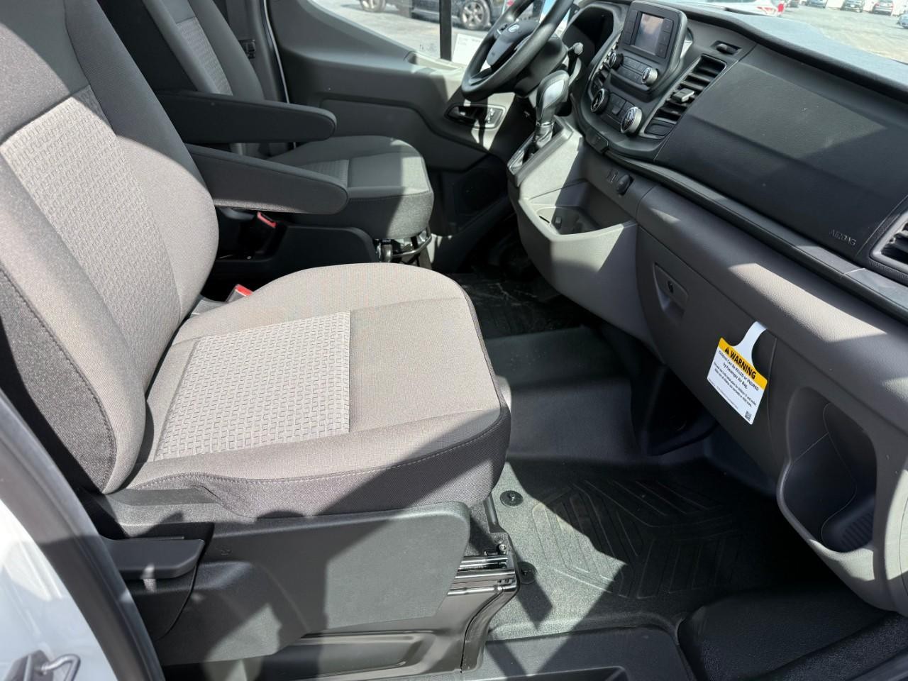 Ford Transit Cargo Van Vehicle Full-screen Gallery Image 05