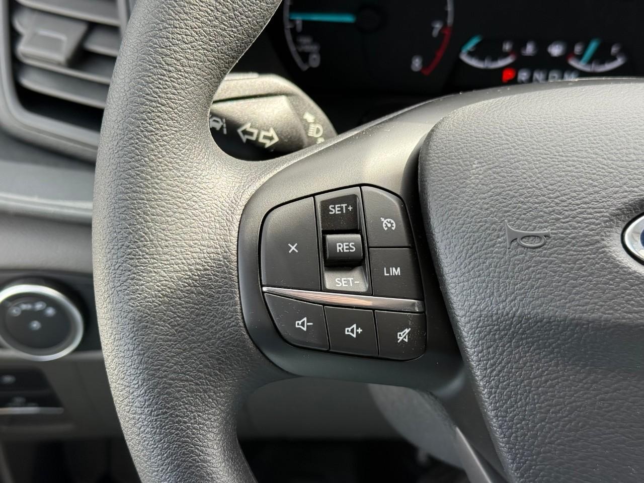 Ford Transit Cargo Van Vehicle Full-screen Gallery Image 09