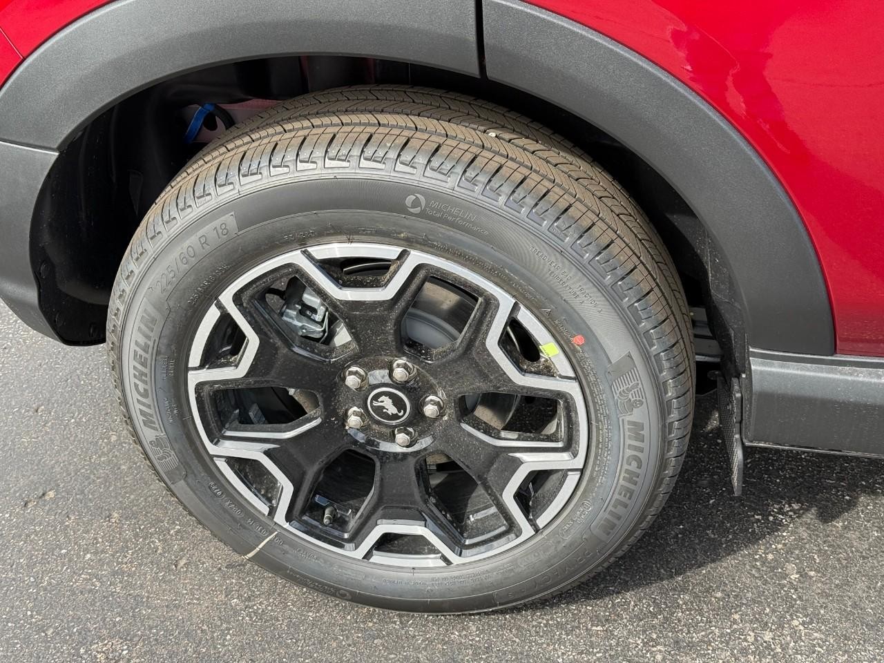 Ford Bronco Sport Vehicle Full-screen Gallery Image 04