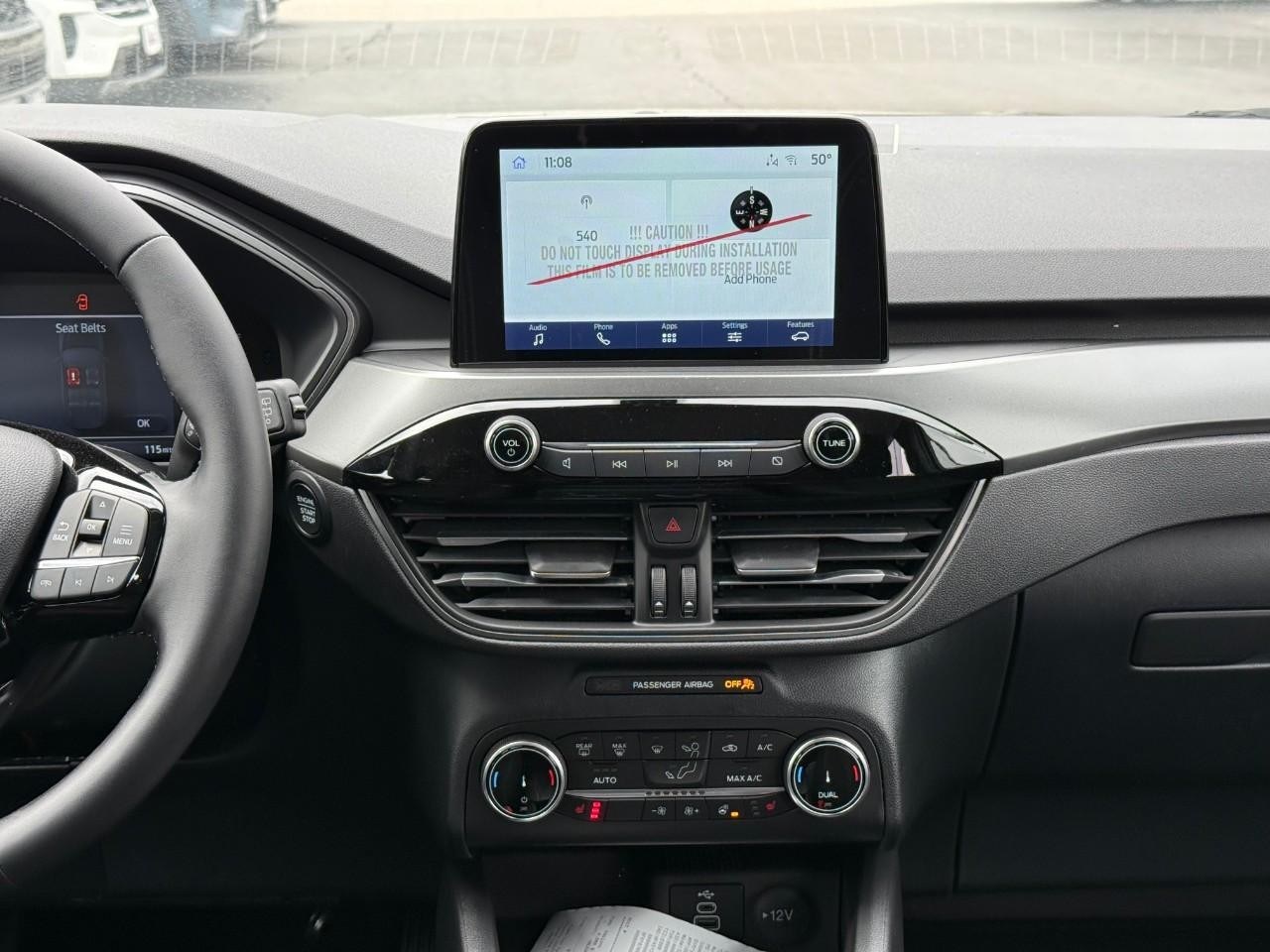 Ford Escape Vehicle Full-screen Gallery Image 08