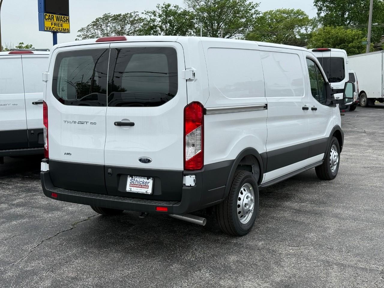 Ford Transit Cargo Van Vehicle Full-screen Gallery Image 03
